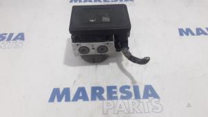 Gebruikte ABS Pomp Peugeot 2008 (CU) 1.2 Vti 12V PureTech 82 Prijs € 236,25 Margeregeling aangeboden door Maresia Parts