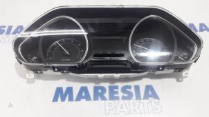 Gebruikte Instrumentenpaneel Peugeot 2008 (CU) 1.2 Vti 12V PureTech 82 Prijs € 157,50 Margeregeling aangeboden door Maresia Parts