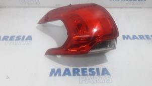 Gebruikte Achterlicht links Peugeot 2008 (CU) 1.2 Vti 12V PureTech 82 Prijs € 75,00 Margeregeling aangeboden door Maresia Parts
