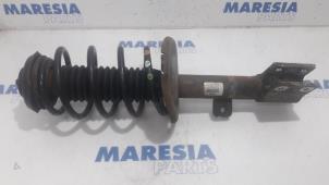 Gebruikte Mac Phersonpoot rechts-voor Peugeot 308 (4A/C) 1.6 16V THP 150 Prijs € 50,00 Margeregeling aangeboden door Maresia Parts