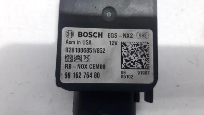 Nox sensor van een Peugeot 2008 (CU) 1.5 BlueHDi 100 2019