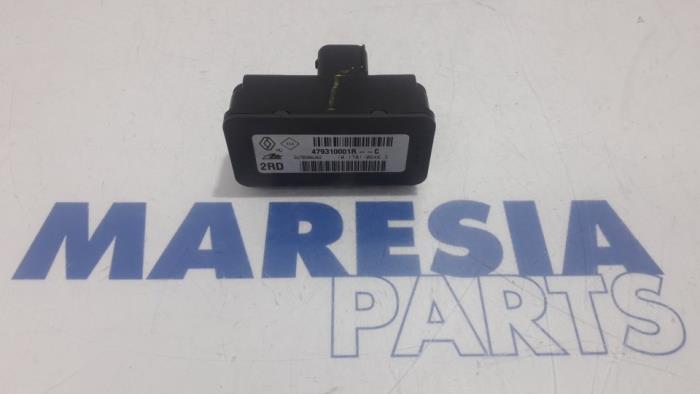 Gebruikte Esp computer Renault Megane III Grandtour (KZ) 1.5 dCi 90 Prijs € 19,50 Margeregeling aangeboden door Maresia Parts