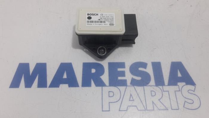 Gebruikte Computer esp Peugeot 508 (8D) 2.0 Hybrid4 16V Prijs € 30,00 Margeregeling aangeboden door Maresia Parts