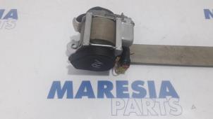 Gebruikte Veiligheidsgordel rechts-voor Peugeot 508 (8D) 2.0 Hybrid4 16V Prijs € 131,25 Margeregeling aangeboden door Maresia Parts