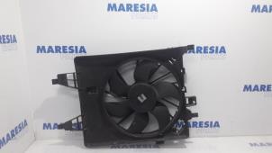 Gebruikte Koelvin Motor Renault Kangoo/Grand Kangoo (KW) 1.6 16V Prijs € 40,00 Margeregeling aangeboden door Maresia Parts