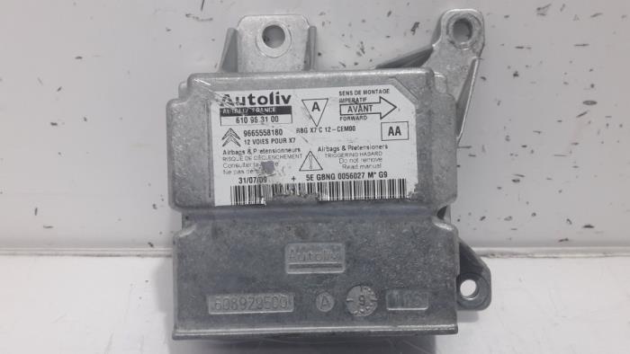 Airbag Module van een Citroën C5 III Berline (RD) 1.6 HDiF 16V 2010