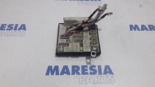 Gebruikte Zekeringkast Renault Kangoo/Grand Kangoo (KW) 1.6 16V Prijs € 69,99 Margeregeling aangeboden door Maresia Parts