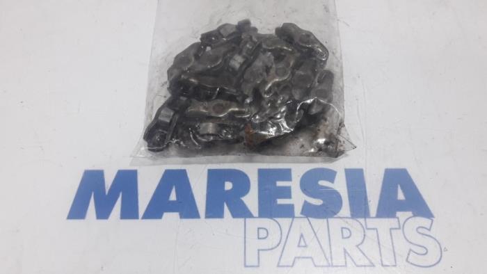 Gebruikte Tuimelaar Fiat Doblo Cargo (263) 1.3 MJ 16V DPF Euro 5 Prijs € 60,50 Inclusief btw aangeboden door Maresia Parts