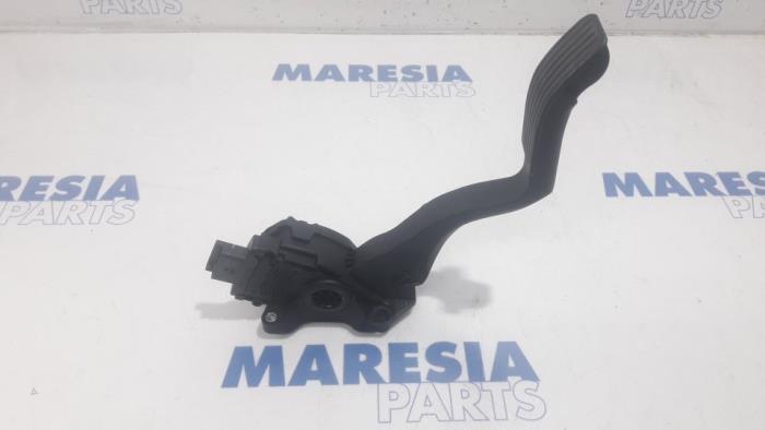 Gebruikte Gaspedaalpositie Sensor Peugeot 208 I (CA/CC/CK/CL) 1.2 Vti 12V PureTech 82 Prijs € 20,00 Margeregeling aangeboden door Maresia Parts