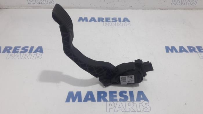 Gebruikte Gaspedaalpositie Sensor Peugeot 2008 (CU) 1.2 Vti 12V PureTech 82 Prijs € 20,00 Margeregeling aangeboden door Maresia Parts