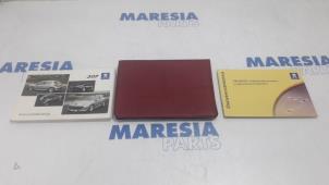 Gebruikte Instructie Boekje Peugeot 207/207+ (WA/WC/WM) 1.4 16V Prijs € 35,00 Margeregeling aangeboden door Maresia Parts
