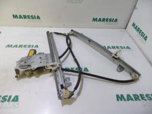 Gebruikte Ruitmechaniek 4Deurs rechts-voor Citroen Xsara Picasso (CH) 2.0 16V Prijs € 50,00 Margeregeling aangeboden door Maresia Parts