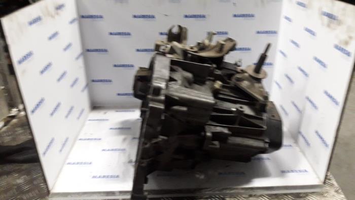 Gebruikte Versnellingsbak Citroen Xantia Break (X1/2) 2.0i Turbo CT VSX Prijs € 210,00 Margeregeling aangeboden door Maresia Parts