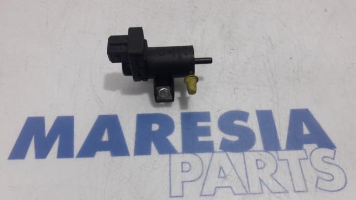 Gebruikte Sensor (overige) Renault Trafic New (FL) 2.0 dCi 16V 115 Prijs € 30,25 Inclusief btw aangeboden door Maresia Parts