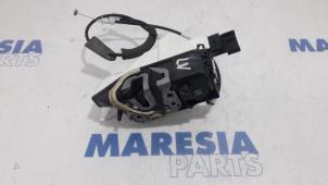 Gebruikte Deurslot Mechaniek 4Deurs links-voor Peugeot 508 (8D) 2.0 Hybrid4 16V Prijs € 45,00 Margeregeling aangeboden door Maresia Parts