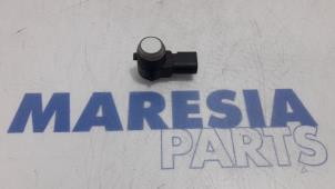 Gebruikte PDC Sensor Peugeot 508 (8D) 2.0 Hybrid4 16V Prijs € 20,00 Margeregeling aangeboden door Maresia Parts