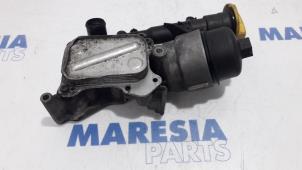 Gebruikte Oliefilterhouder Alfa Romeo MiTo (955) 1.3 JTDm 16V Prijs € 90,00 Margeregeling aangeboden door Maresia Parts