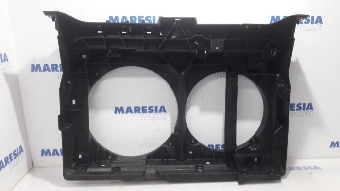 Gebruikte Frontpaneel Fiat Scudo (270) 2.0 D Multijet Prijs € 90,75 Inclusief btw aangeboden door Maresia Parts