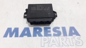 Gebruikte Module PDC Renault Espace (JK) 2.0 16V Turbo Prijs € 40,00 Margeregeling aangeboden door Maresia Parts