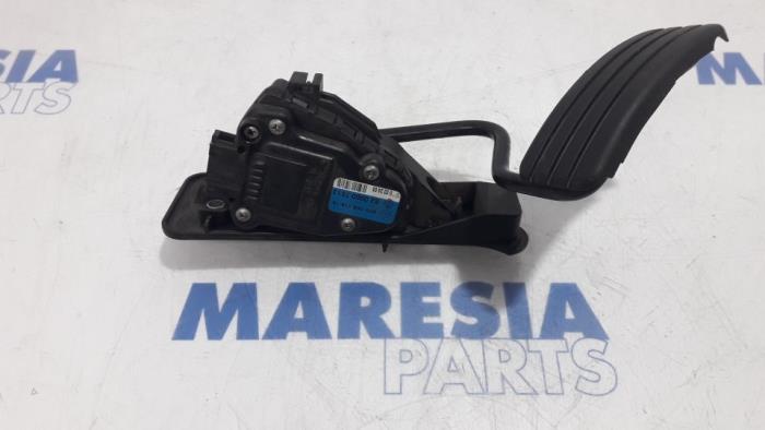 Gebruikte Gaspedaalpositie Sensor Renault Espace (JK) 2.0 16V Turbo Prijs € 29,99 Margeregeling aangeboden door Maresia Parts