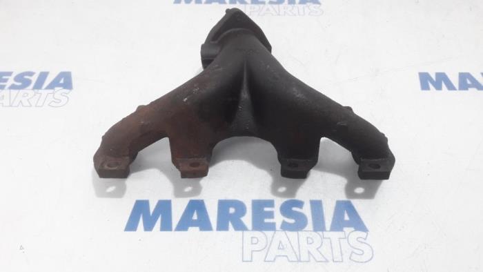 Gebruikte Spruitstuk Uitlaat Lancia Ypsilon (840) 1.2 LE,LS Prijs € 35,00 Margeregeling aangeboden door Maresia Parts
