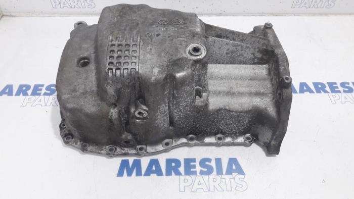 Gebruikte Carterpan Dacia Logan MCV I (KS) 1.6 16V Prijs € 30,00 Margeregeling aangeboden door Maresia Parts