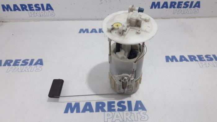 Gebruikte Tank element Pomp Renault Espace (JK) 2.0 16V Turbo Prijs € 35,00 Margeregeling aangeboden door Maresia Parts