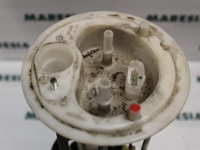Gebruikte Tank element Pomp Fiat Ducato (250) 2.2 D 100 Multijet Euro 4 Prijs € 45,00 Margeregeling aangeboden door Maresia Parts