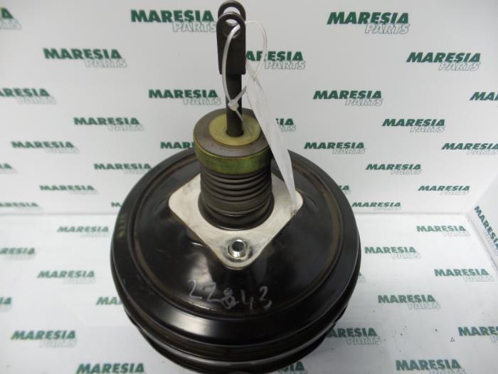 Gebruikte Rembol Fiat Croma (194) 1.9 D Multijet 16V Prijs € 60,00 Margeregeling aangeboden door Maresia Parts