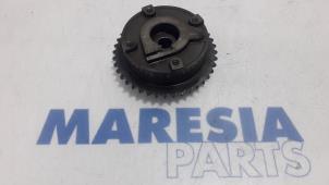 Gebruikte Nokkenas Tandwiel Peugeot 308 (4A/C) 1.6 16V THP Autom. Prijs € 25,00 Margeregeling aangeboden door Maresia Parts