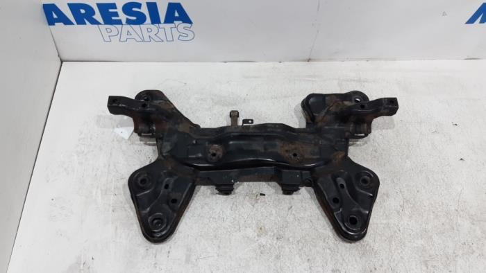 Gebruikte Subframe Citroen C3 (SC) 1.2 VTi 82 12V Prijs € 70,00 Margeregeling aangeboden door Maresia Parts
