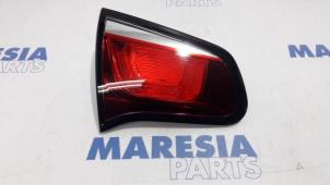 Gebruikte Achterlicht links Citroen C3 (SC) 1.2 VTi 82 12V Prijs € 15,00 Margeregeling aangeboden door Maresia Parts