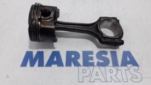 Gebruikte Zuiger Fiat Punto Evo (199) 1.4 16V Abarth Prijs € 50,00 Margeregeling aangeboden door Maresia Parts