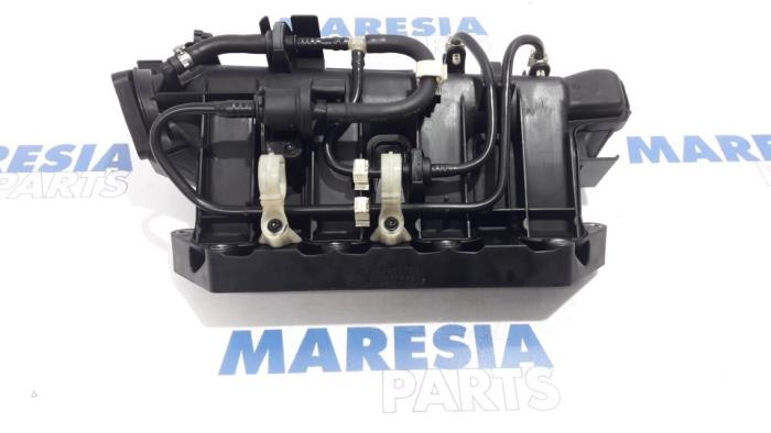Gebruikte Spruitstuk Inlaat Fiat Punto III (199) Prijs € 99,99 Margeregeling aangeboden door Maresia Parts