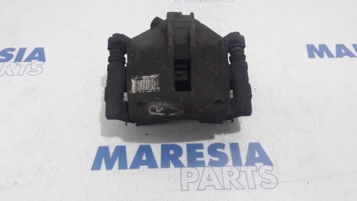 PEUGEOT 206 1 generation (1998-2009) Other Body Parts Y01132 19519573