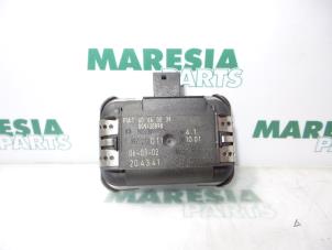 Gebruikte Sensor regen Fiat Stilo (192A/B) 2.4 20V Abarth 3-Drs. Prijs € 40,00 Margeregeling aangeboden door Maresia Parts