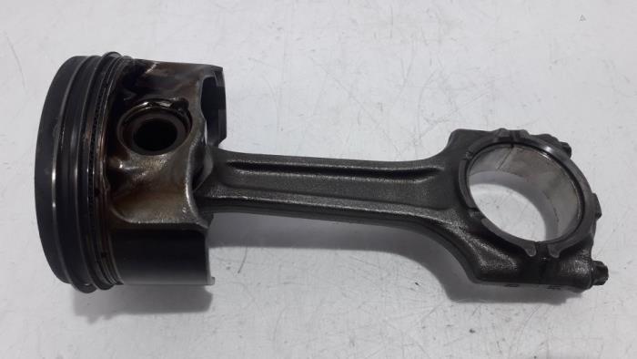 Zuiger van een Alfa Romeo MiTo (955) 0.9 TwinAir 2018