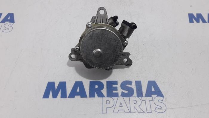 Gebruikte Vacuumpomp (Benzine) Alfa Romeo MiTo (955) 0.9 TwinAir Prijs € 40,00 Margeregeling aangeboden door Maresia Parts