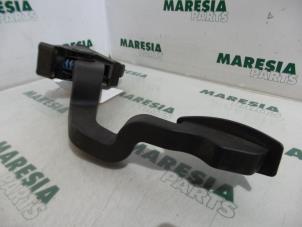 Gebruikte Gaspedaalpositie Sensor Fiat Stilo (192A/B) 2.4 20V Abarth 3-Drs. Prijs € 25,00 Margeregeling aangeboden door Maresia Parts