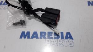Gebruikte Veiligheidsgordel Insteek links-achter Citroen C5 III Tourer (RW) 2.0 HDiF 16V Prijs € 50,00 Margeregeling aangeboden door Maresia Parts