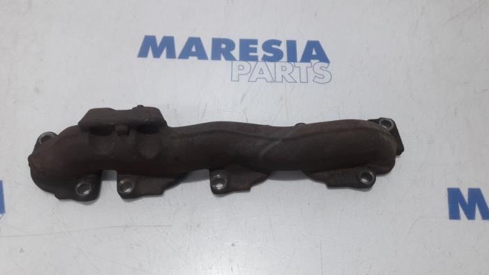 Gebruikte Spruitstuk Uitlaat Alfa Romeo Giulietta (940) 1.6 JTDm 16V Prijs € 50,00 Margeregeling aangeboden door Maresia Parts