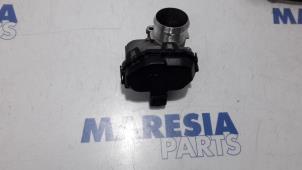 Gebruikte Gasklephuis Citroen C4 Cactus (0B/0P) 1.6 Blue Hdi 100 Prijs € 49,99 Margeregeling aangeboden door Maresia Parts
