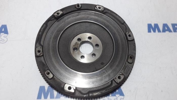 Vliegwiel van een Peugeot Partner (GC/GF/GG/GJ/GK) 1.6 HDI 75 Phase 1 2012