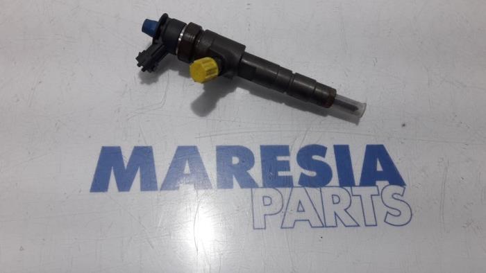 Verstuiver (diesel) van een Peugeot Partner (GC/GF/GG/GJ/GK) 1.6 HDI 75 Phase 1 2012