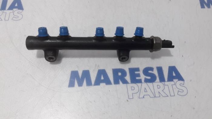 Gebruikte Galerij (Injectie) Citroen Berlingo 1.6 Hdi 90 Phase 2 Prijs € 50,00 Margeregeling aangeboden door Maresia Parts