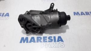 Gebruikte Oliefilterhouder Peugeot 5008 I (0A/0E) 1.6 HDiF 16V Prijs € 50,00 Margeregeling aangeboden door Maresia Parts