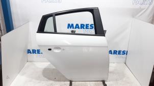 Gebruikte Deur 4Deurs rechts-achter Fiat Bravo (198A) 1.4 16V Prijs € 210,00 Margeregeling aangeboden door Maresia Parts