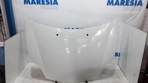 Gebruikte Motorkap Fiat Bravo (198A) 1.4 16V Prijs € 157,50 Margeregeling aangeboden door Maresia Parts