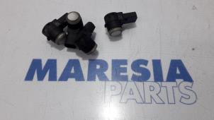 Gebruikte PDC Sensor Fiat Bravo (198A) 1.4 16V Prijs € 60,00 Margeregeling aangeboden door Maresia Parts