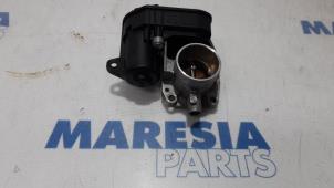 Gebruikte Gasklephuis Citroen C3 Aircross I (2C/2R) 1.2 PureTech 82 Prijs € 30,00 Margeregeling aangeboden door Maresia Parts